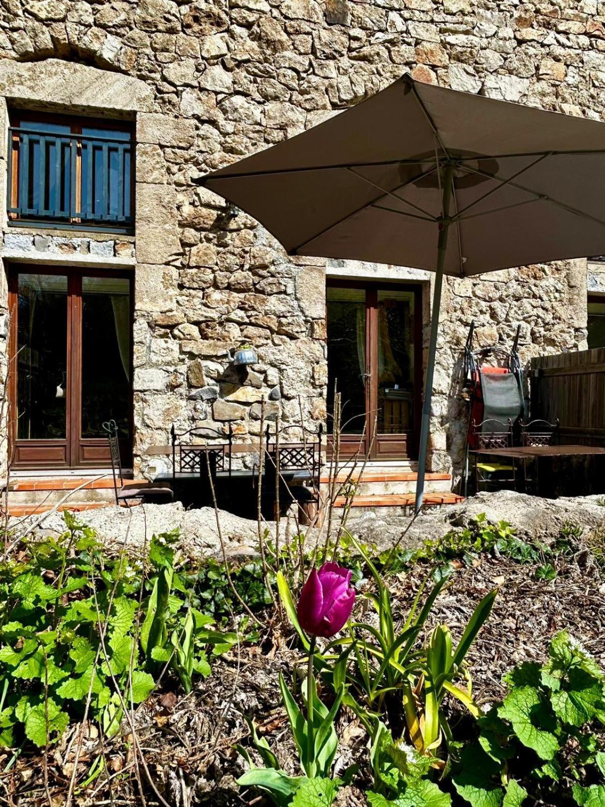 Apartmán Rives De Bourges Burzet Exteriér fotografie