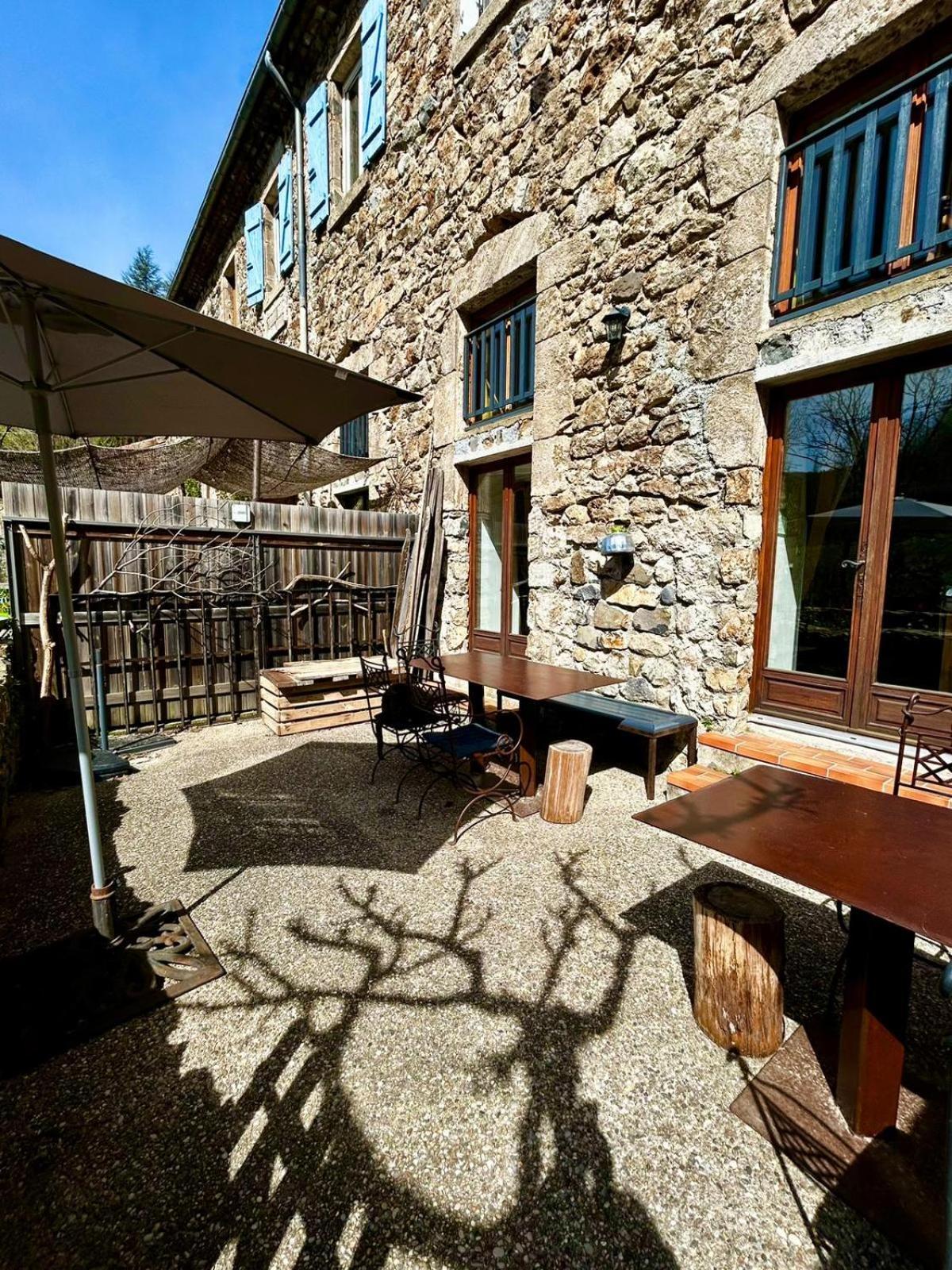 Apartmán Rives De Bourges Burzet Exteriér fotografie