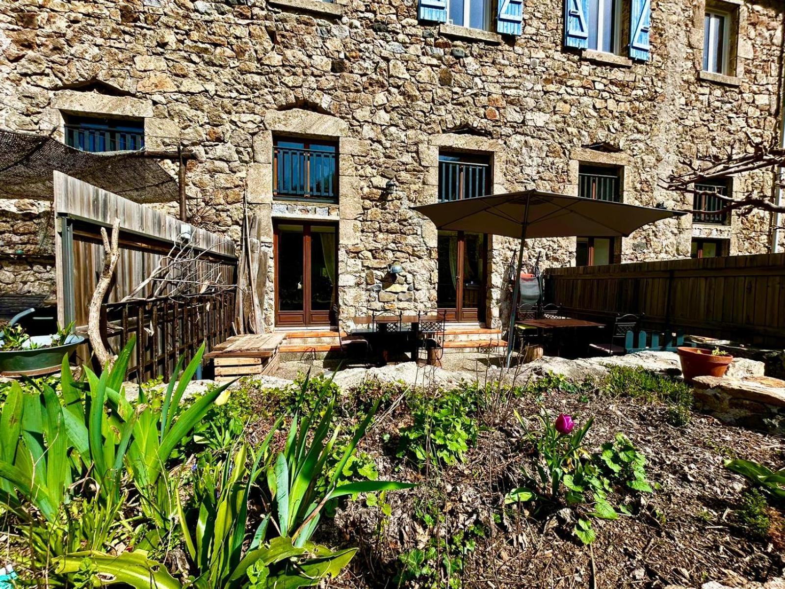 Apartmán Rives De Bourges Burzet Exteriér fotografie