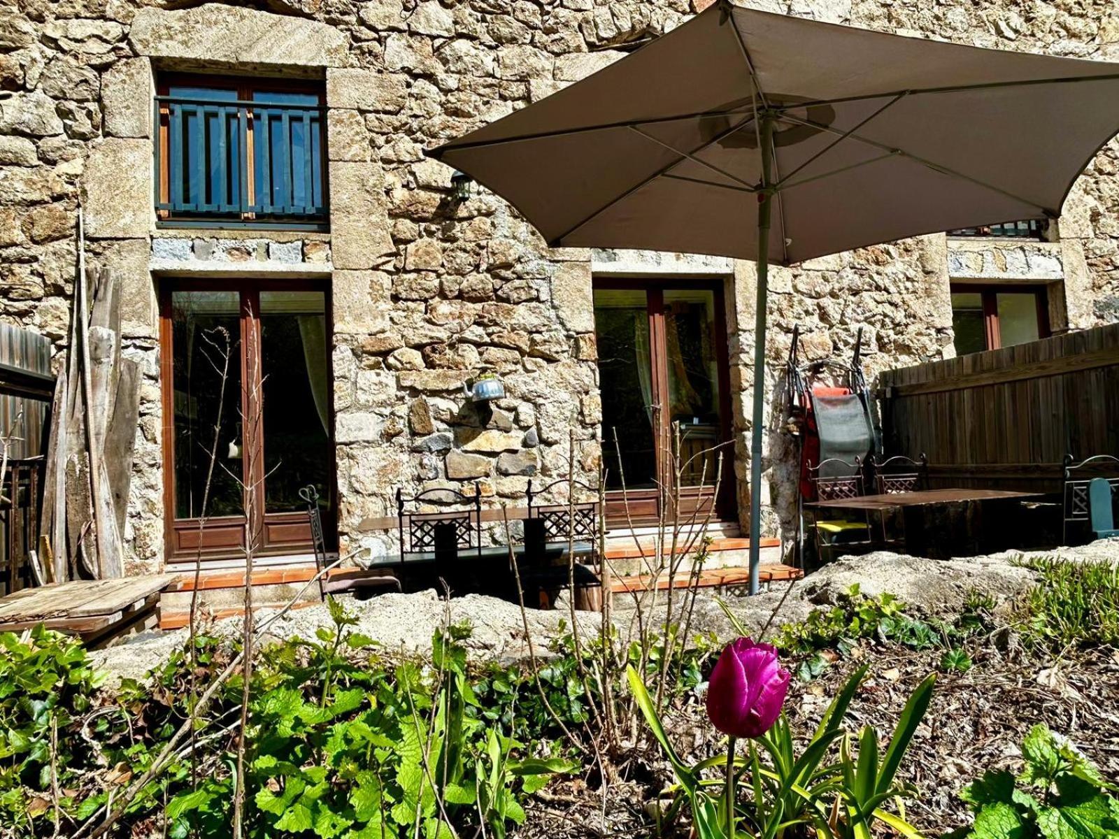 Apartmán Rives De Bourges Burzet Exteriér fotografie