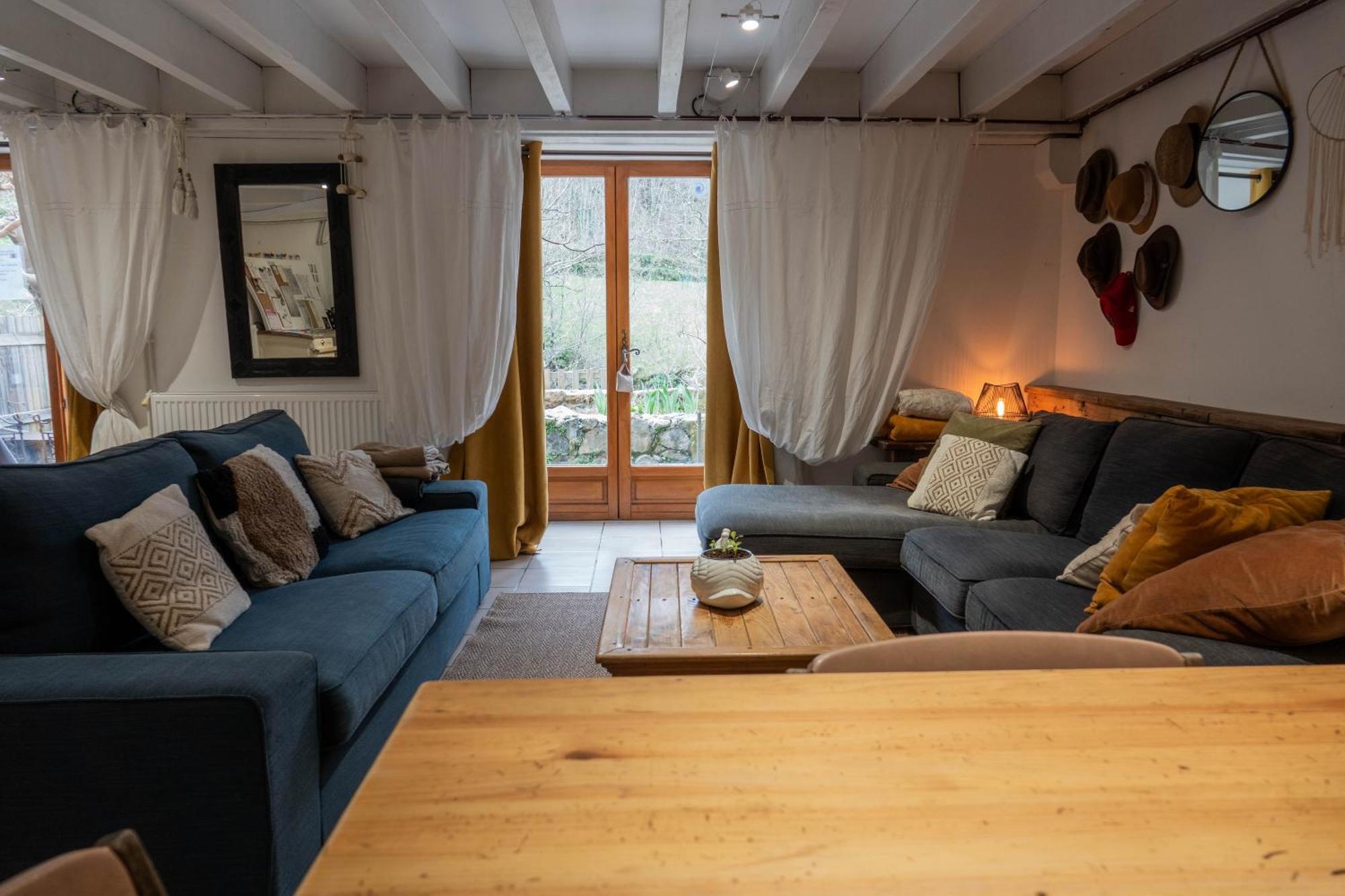Apartmán Rives De Bourges Burzet Exteriér fotografie