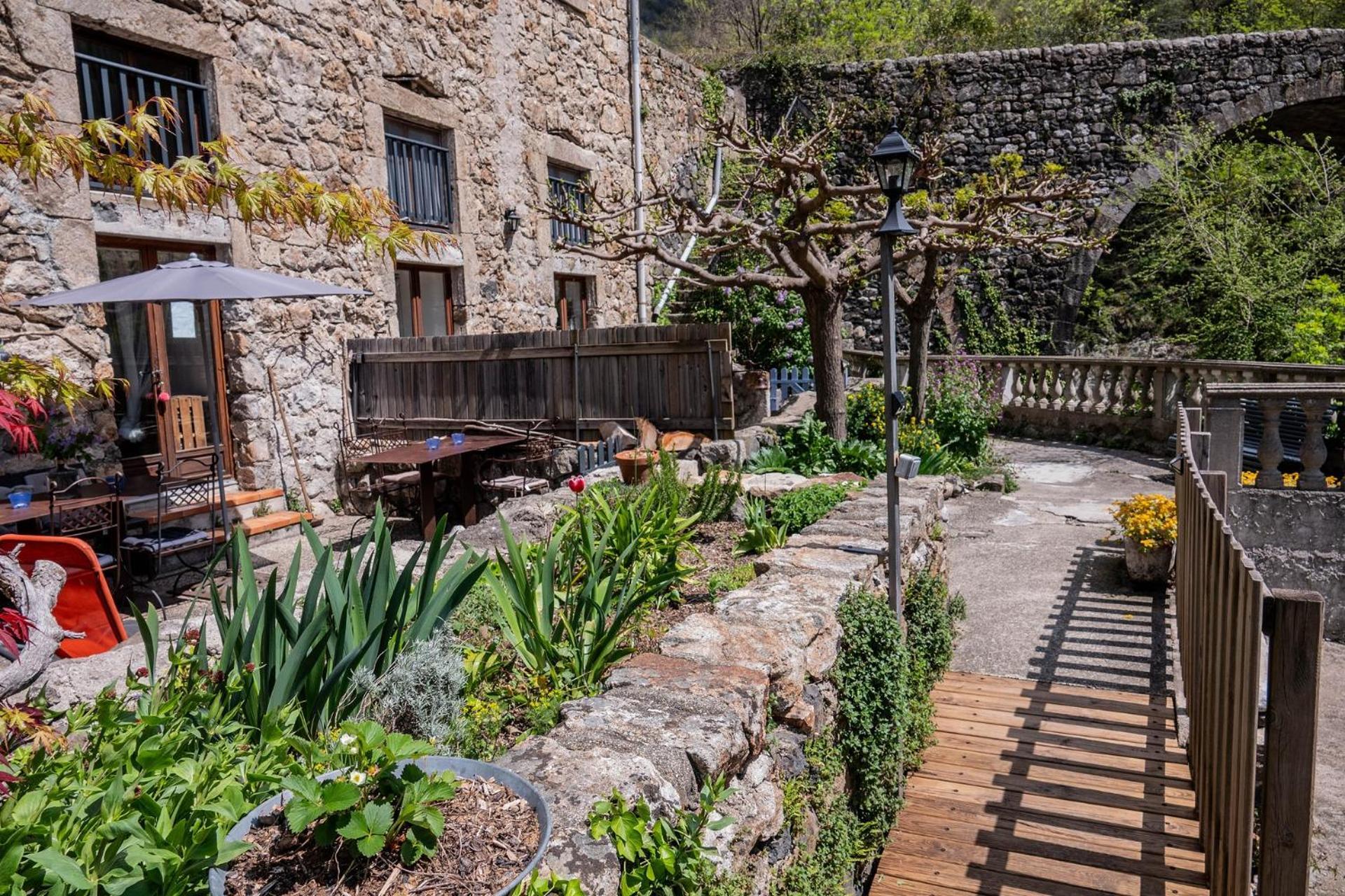 Apartmán Rives De Bourges Burzet Exteriér fotografie